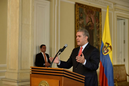 1001 colombia presidente