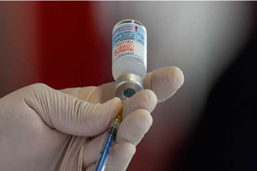 Africa pide le vendan vacunas