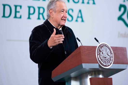 amlo viaja el lunes