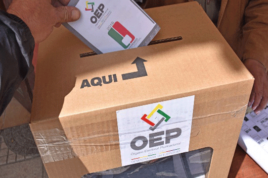 cajadevotacion.jpg 17184833