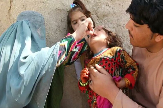 PRIMERA CAMPANA POLIO TALIBAN