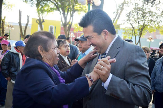 adolfo respaldo
