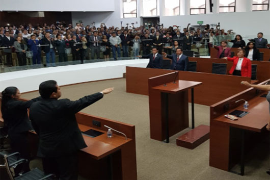 0829 toma protesta