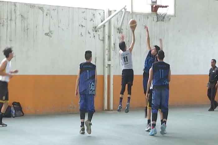 La liga estudiantil de baloncesto  estuvo en Aztama 