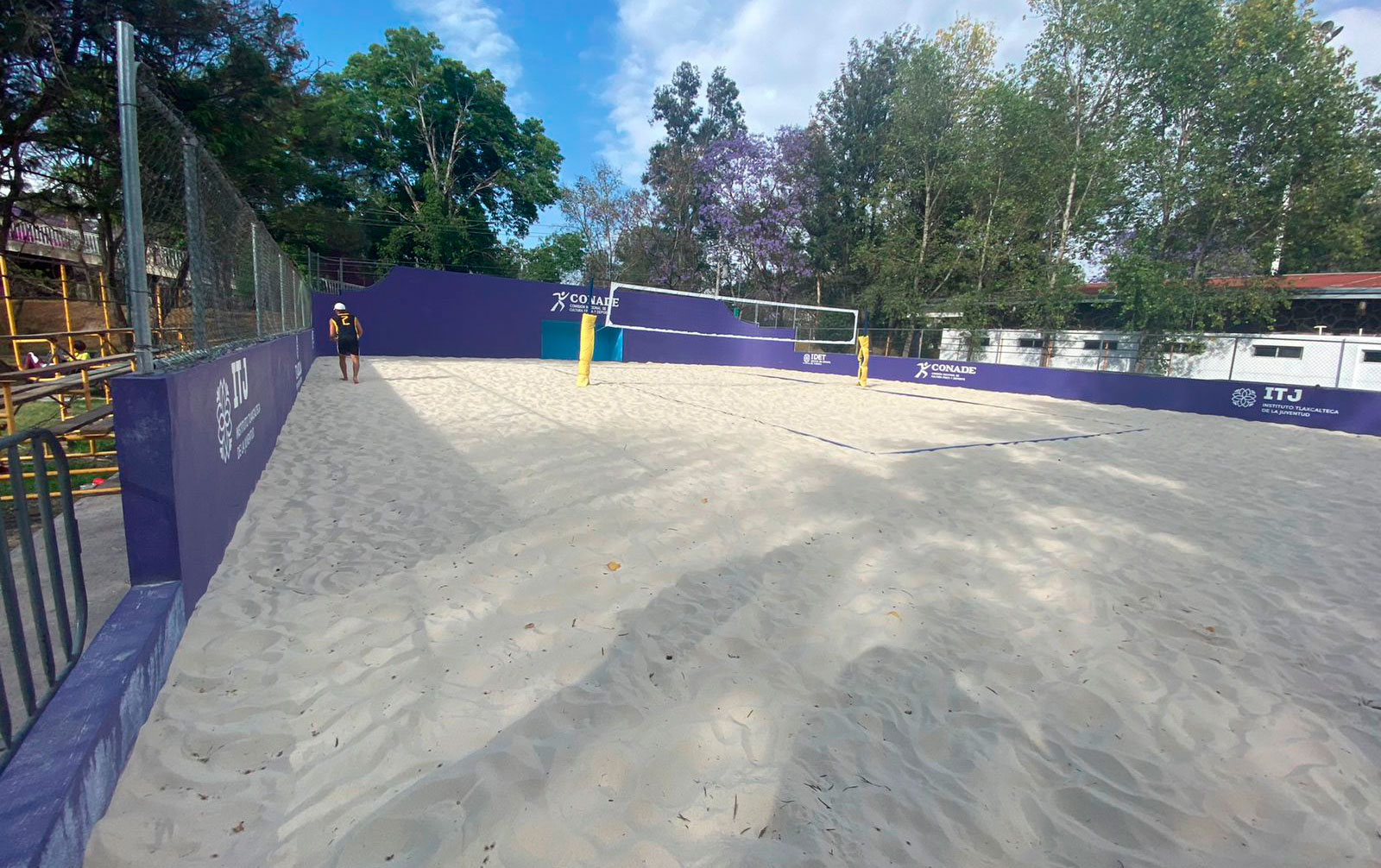 Alistan Inauguración de canchas con arena en 7 municipios