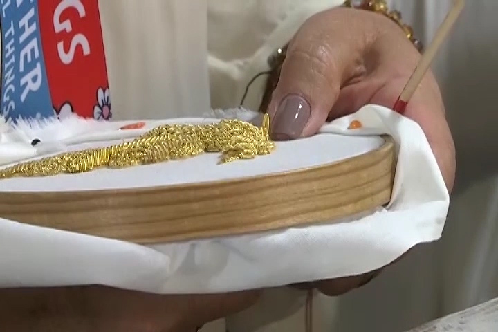 Cada puntada es una oración de devoción, fe, pero también una plegaria de agradecimiento 
