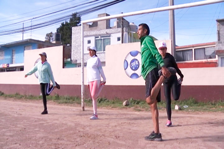 Francisco Bautista fomenta el atletismo en Contla 