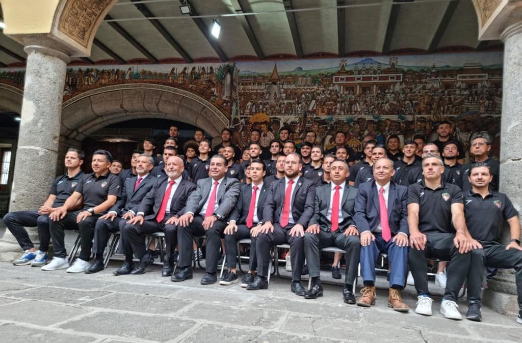 Los Coyotes de Tlaxcala se tomaron foto oficial 