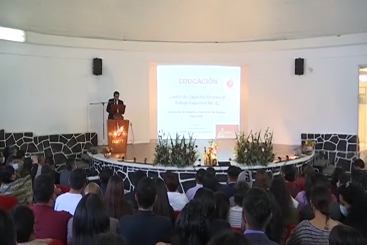 Se realizó la ceremonia de clausura del curso lectivo 2021-2022 del Cecati No. 82