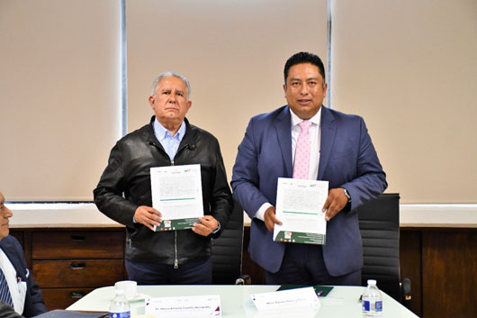 La UTTLAX y el COBAT firman convenio con oferta de pase directo