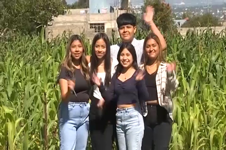 Gracias a la primera reunificación familiar “Uniendo Historia”, Jaden pudo conocer a su familiares Tlaxcaltecas 