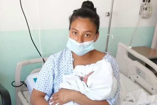Registra hospital de la mujer primer nacimiento de 2022 