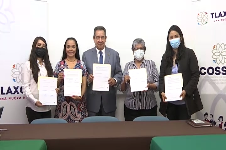 Firma COSSIES  convenio de colaboración con escuela de enfermería 