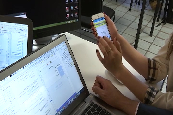  “La Colmena” realiza taller de herramientas digitales básicas para adultos mayores