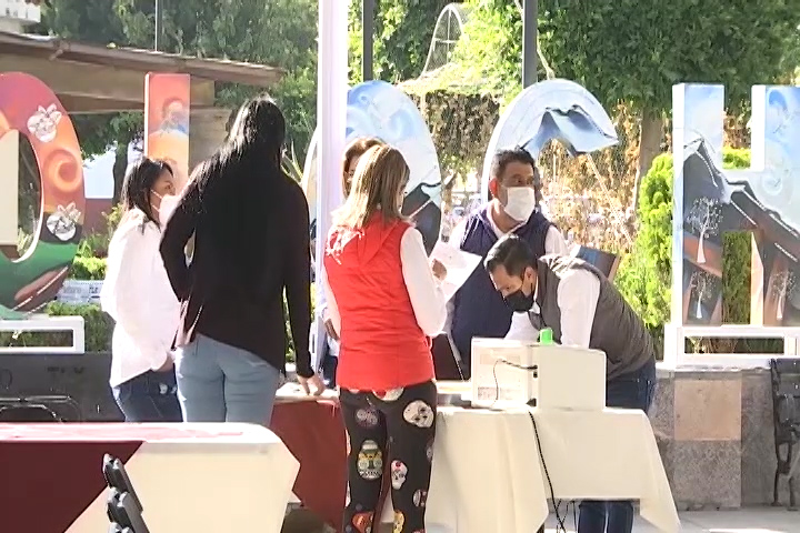 Se llevó acabo la feria del empleo en Teolocholco 