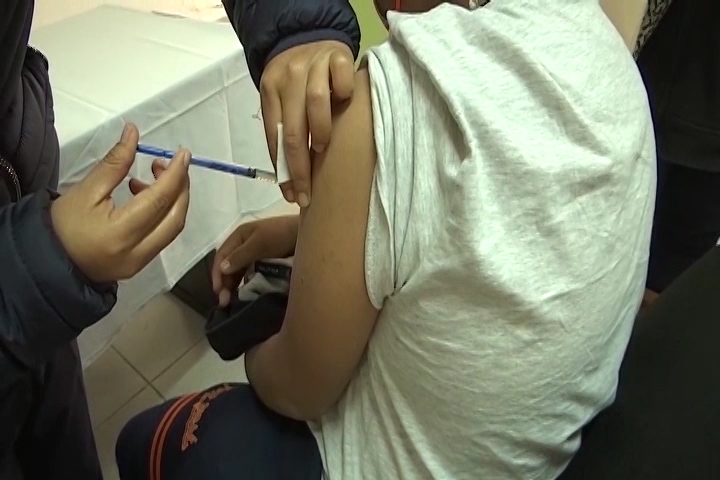 Se aplicó en la entidad el biológico Pfizer contra covid-19 a adolescentes de 12 y 13 años sin ninguna comorbilidad 
