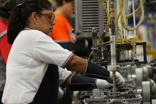 Subió 0.1% personal ocupado en industria manufacturera en octubre