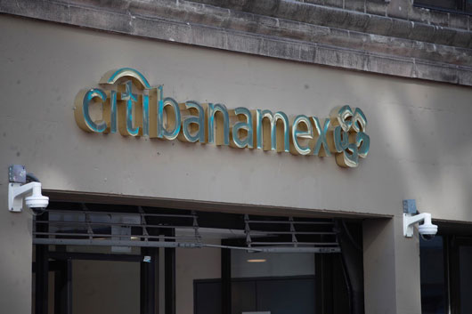 Analistas descartan riesgo en México por venta de Citibanamex 