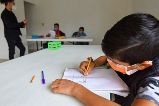 SNTE respalda regreso a clases con refuerzo de vacuna anticovid a docentes