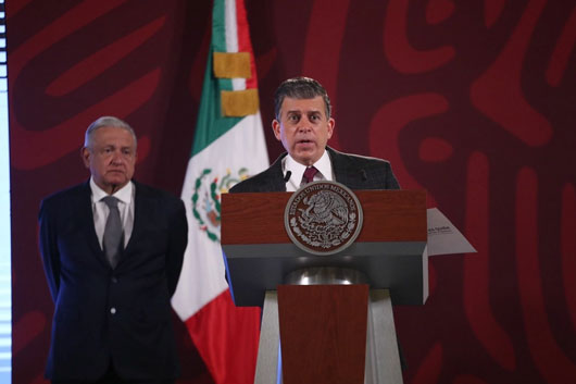 Encomienda AMLO a Profeco informe sobre salarios en el sector público