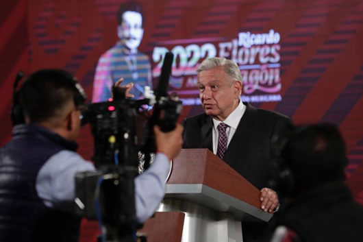 Llama Presidente López Obrador a modificar de nuevo la Constitución para dar PPO a factureros