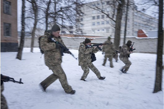 De visita en Ucrania, Blinken llama a Rusia a elegir la “vía pacífica”