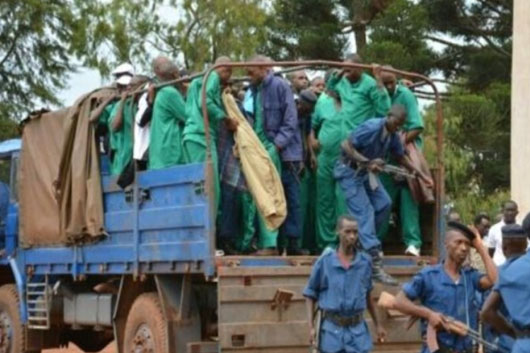 Incendio en cárcel de Burundi deja al menos 38 muertos y 69 heridos