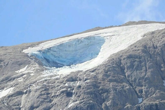 Operaciones de búsqueda son reanudadas en Alpes italianos tras derrumbe