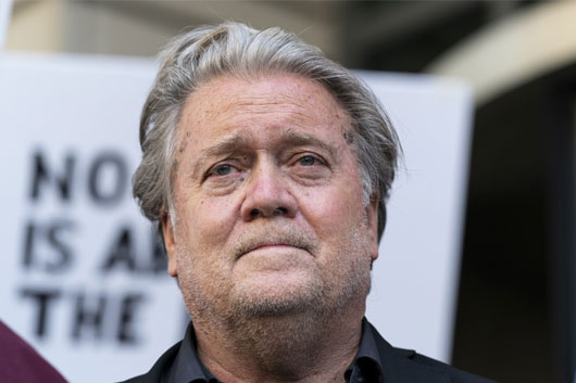 Declaran culpable a Steve Bannon de desacato al Congreso 