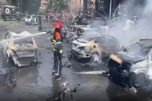 “Acto de terrorismo” en centro de Ucrania: Zelesnky. Hay 23 muertos