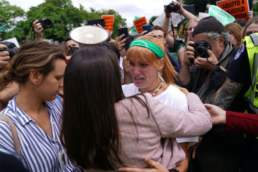 Varios estados anuncian medidas para prohibir aborto en EUA, tras decisión de la Corte