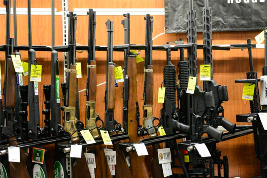 Nueva York eleva a 21 años la edad mínima para comprar armas