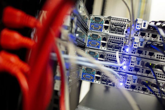 EUA anuncia medidas para ampliar acceso a Internet en Irán