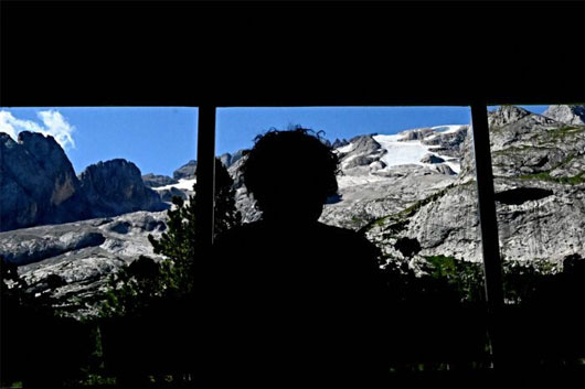 Sube a 9 personas muertas, tras derrumbe de glaciar de la Marmolada