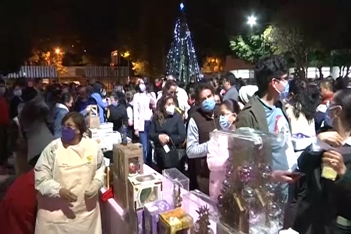 Realiza IMSS Tlaxcala encendido oficial de su árbol navideño