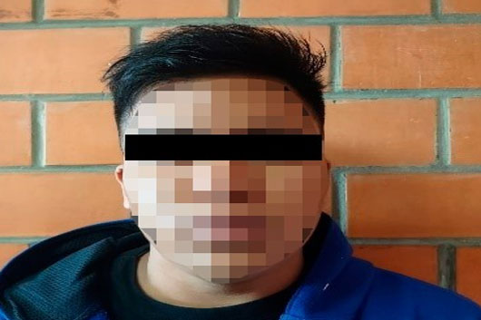 PGJE detiene a hombre por portación de arma y narcomenudeo