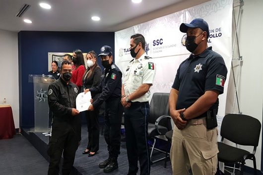 Entrega SSC certificado único policial a elementos de seguridad