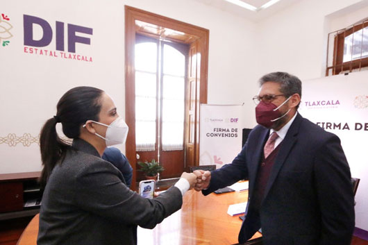 Firma Sedif convenio de colaboración con la universidad autónoma de Tlaxcala