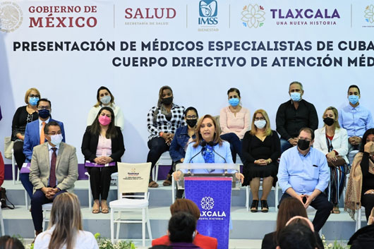 Presentó gobernadora Lorena Cuéllar a médicos especialistas cubanos y nuevo cuerpo directivo del OPD IMSS-Bienestar-SESA
