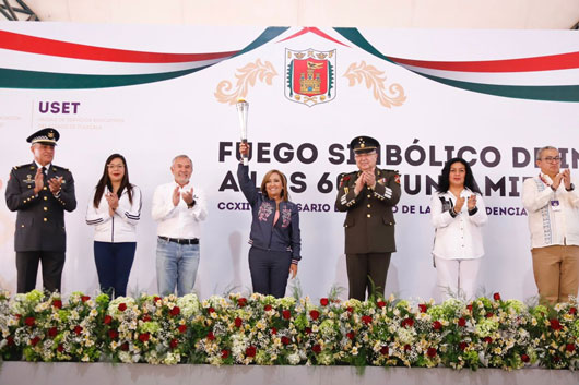 Entregó gobernadora Lorena Cuéllar fuego simbólico de independencia a los 60 ayuntamientos del estado
