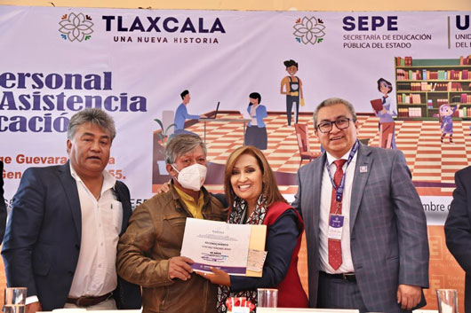 Reconoce gobernadora Lorena Cuéllar labor de personal de apoyo y asistencia a la educación de la Sección 55 del SNTE