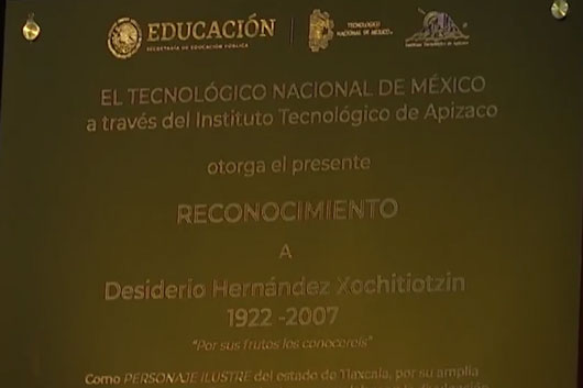 Reconocen labor del muralista Desiderio Hernández Xochitiotzin, como parte del Encuentro Nacional de Arte y Cultura 