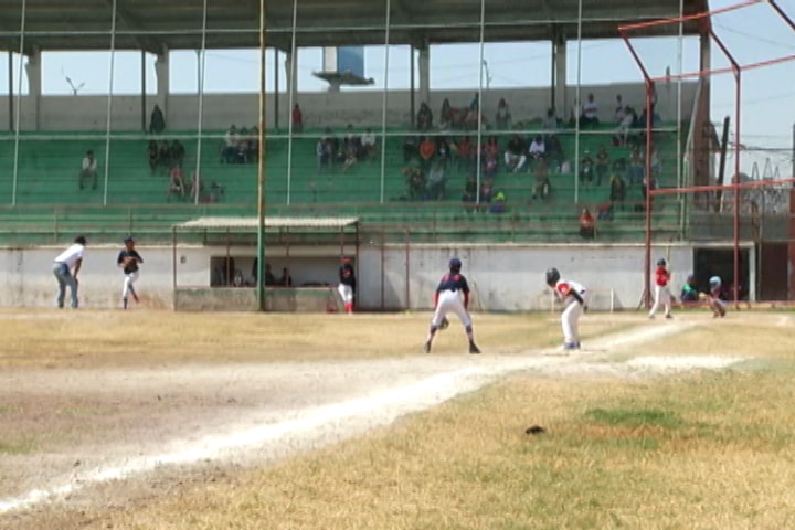 Celebraron 35 años el club de beisbol infantil Águilas