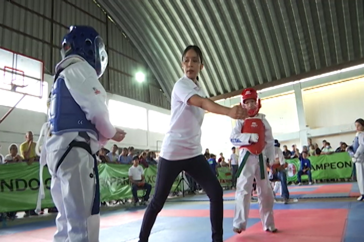 600 artemarcialistas participaron en Campeonato  de Taekwondo en Chiautempan 