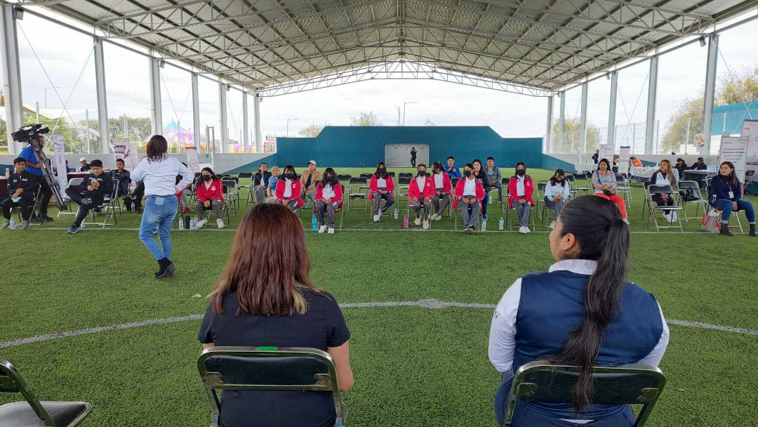 Llevó el IDET el programa Mujeres Guerreras a San Pablo del Monte