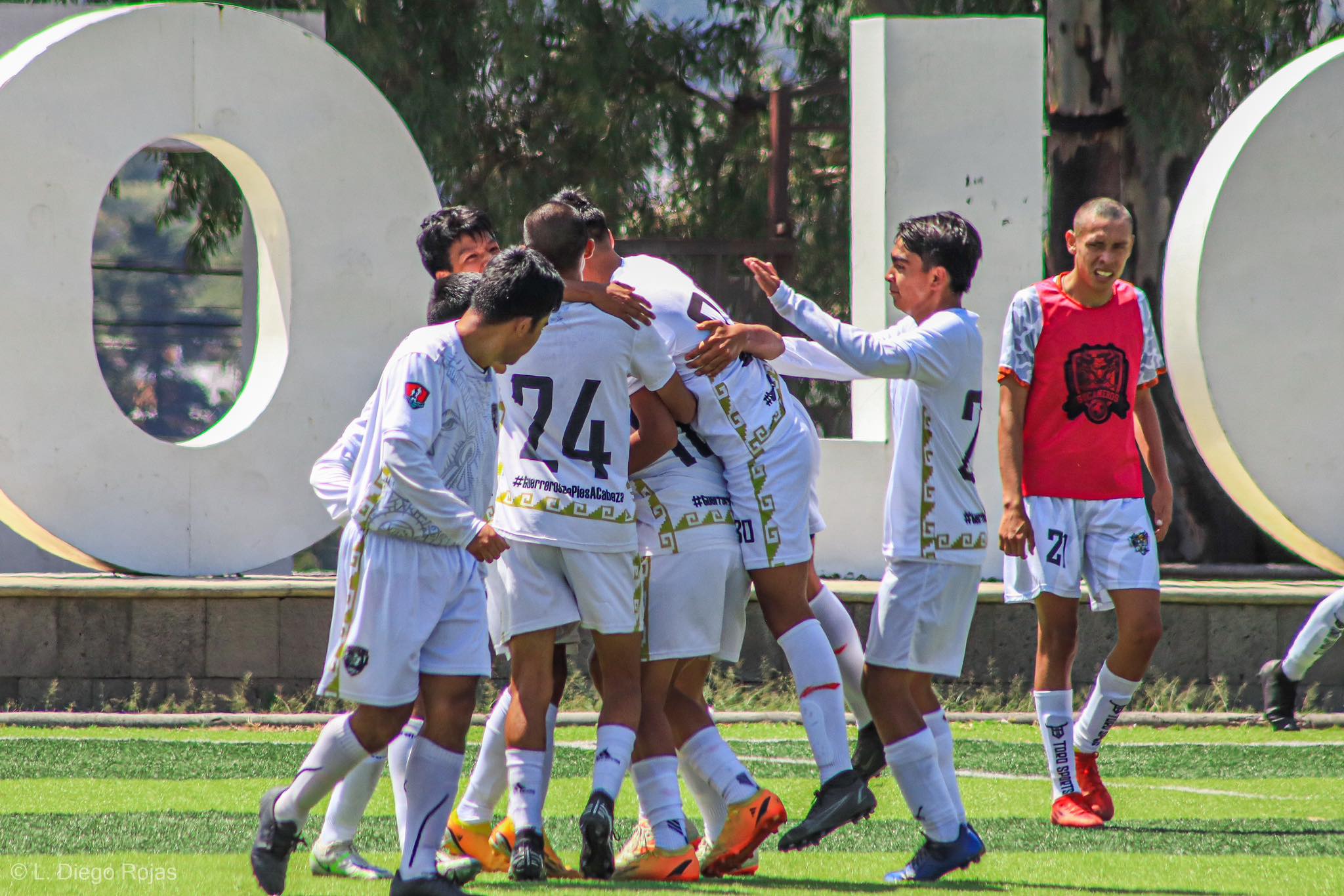 Sufren los Guerreros ante Bucaneros 