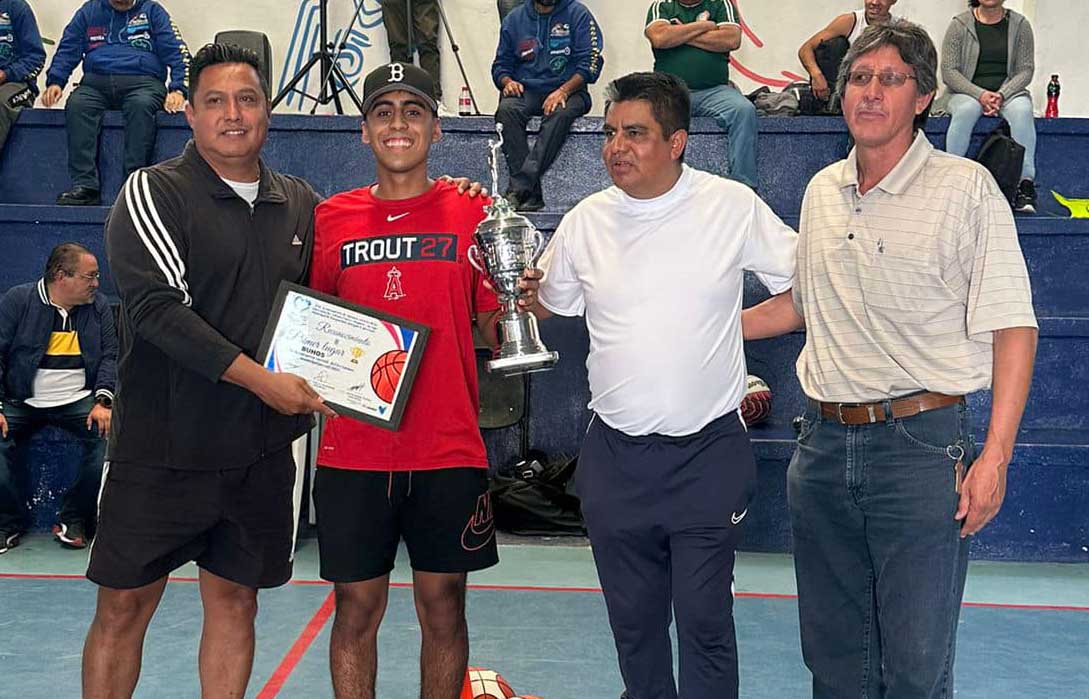 Definió campeones la liga municipal de baloncesto en Apizaco 