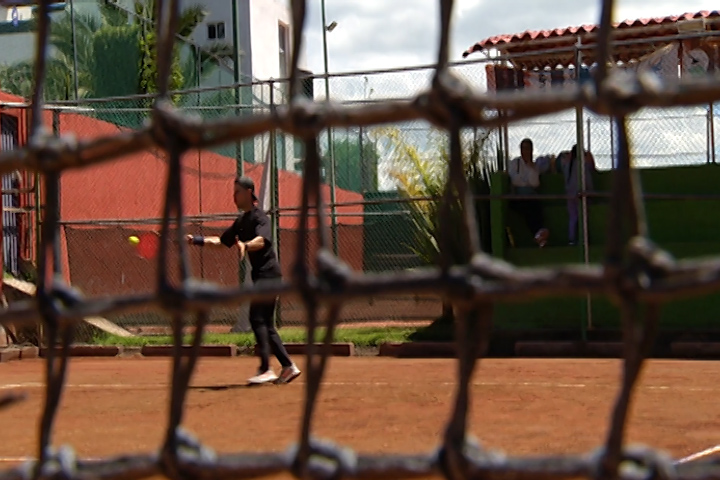 El torneo de tenis promocional de Zimatepec definió campeón 