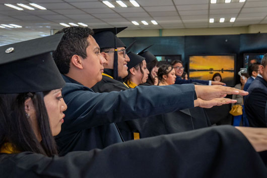 Celebró UPTX graduación de 48 alumnos de Ingeniería en Biotecnología