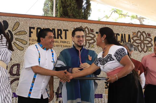 Celebró gobierno del estado “Día del Artesano” y premió a 14 creadores